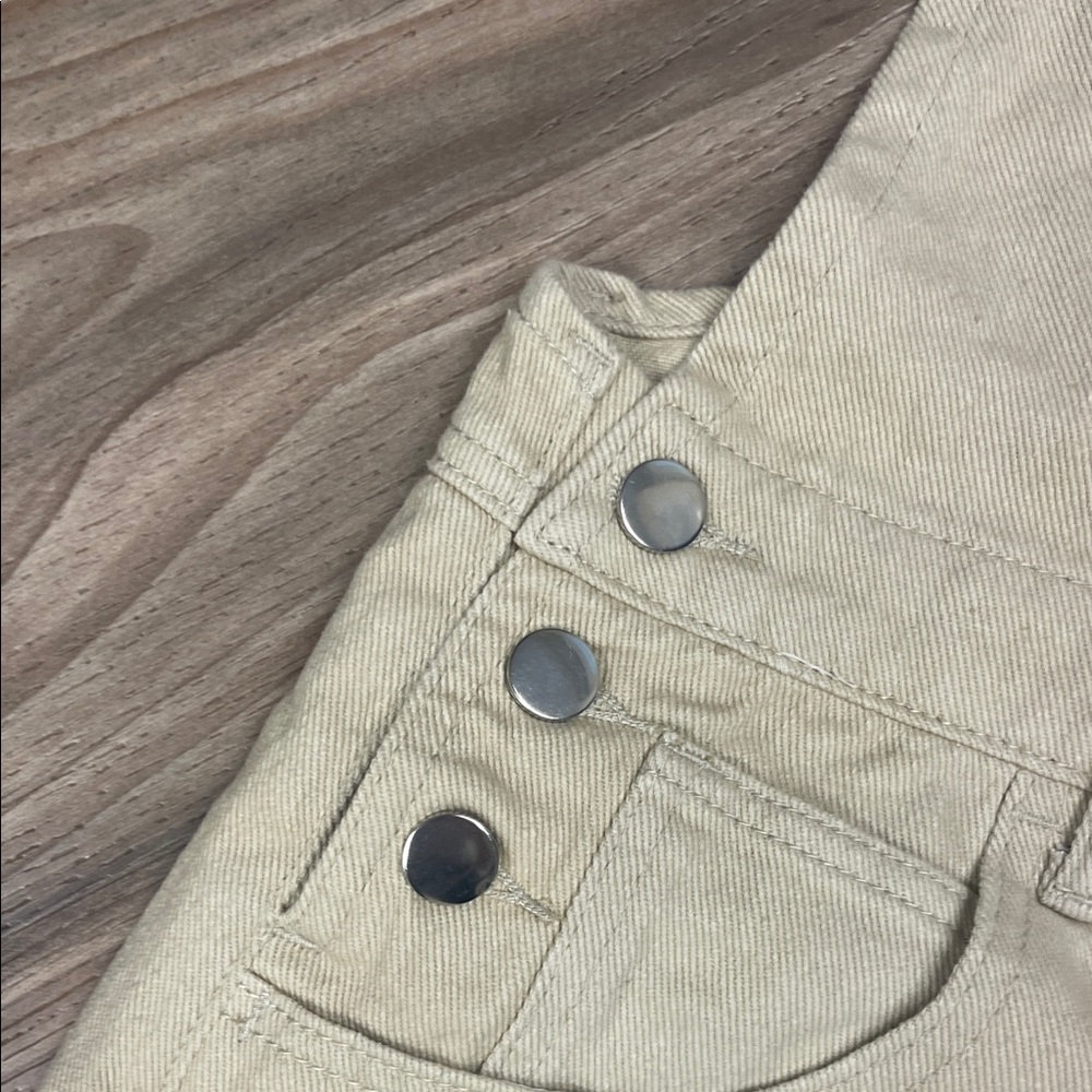Overall shorts - Picture 4 of 6